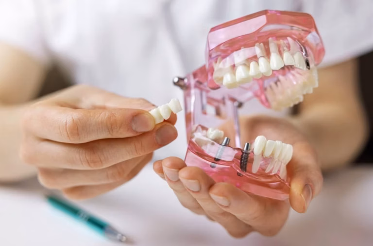 Infection dent dévitalisée : signes d&rsquo;alerte et soins